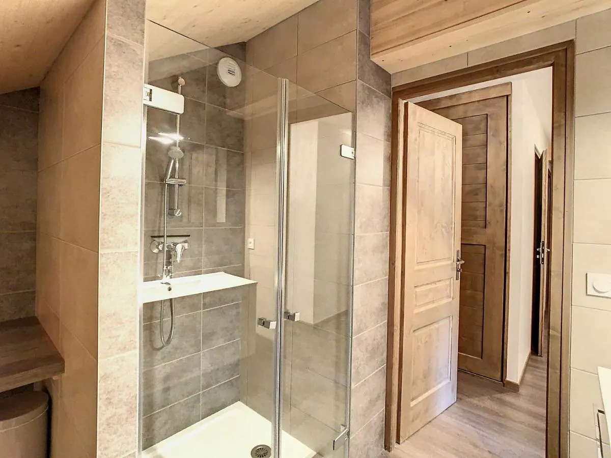 Appartement Spacieux 10 Pers, 80 M², Avec Balcon Sud, Au Pied Des Pistes A Fontcouverte-La-Toussuire - Fr-1-417-38